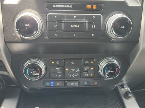 Used 2021 Ford F250 Platinum w/ Tremor Off-Road Package AWD/4WD image 20