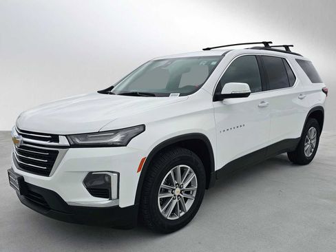Used 2023 Chevrolet Traverse LT FWD image 7