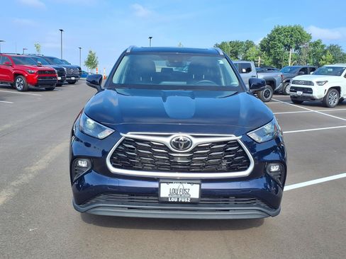 Used 2023 Toyota Highlander XLE FWD image 32