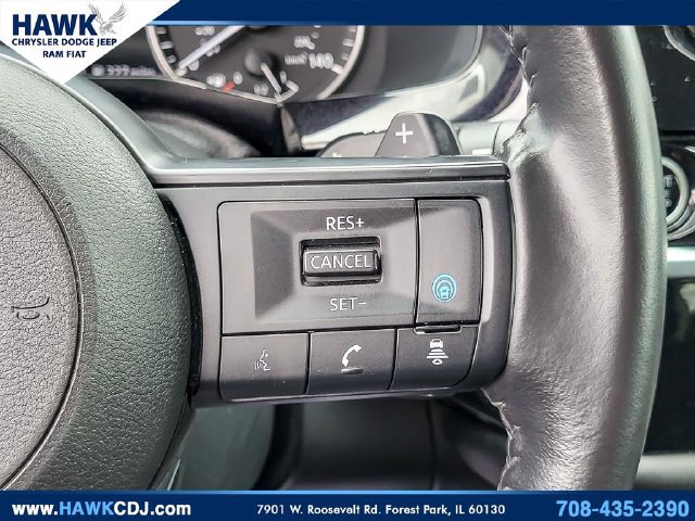 Used 2024 Nissan Pathfinder SV AWD/4WD image 16