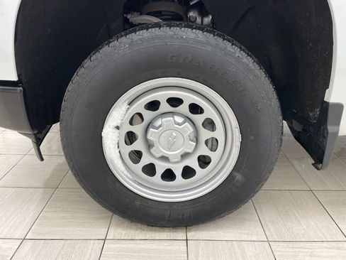 Used 2022 Chevrolet Silverado 1500 W/T w/ WT Value Package image 7