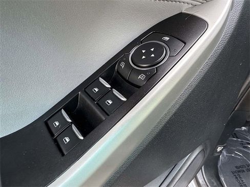 Used 2021 Ford Explorer XLT w/ Equipment Group 202A image 21