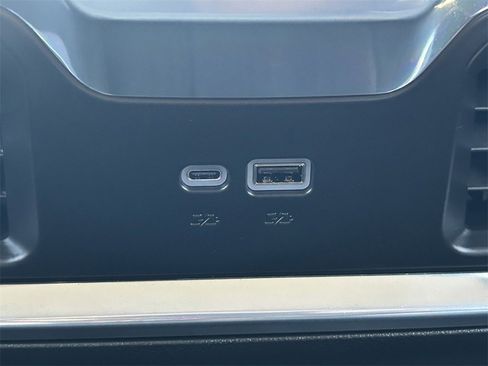 Used 2025 GMC Sierra 1500 Elevation w/ Elevation Premium Package image 17