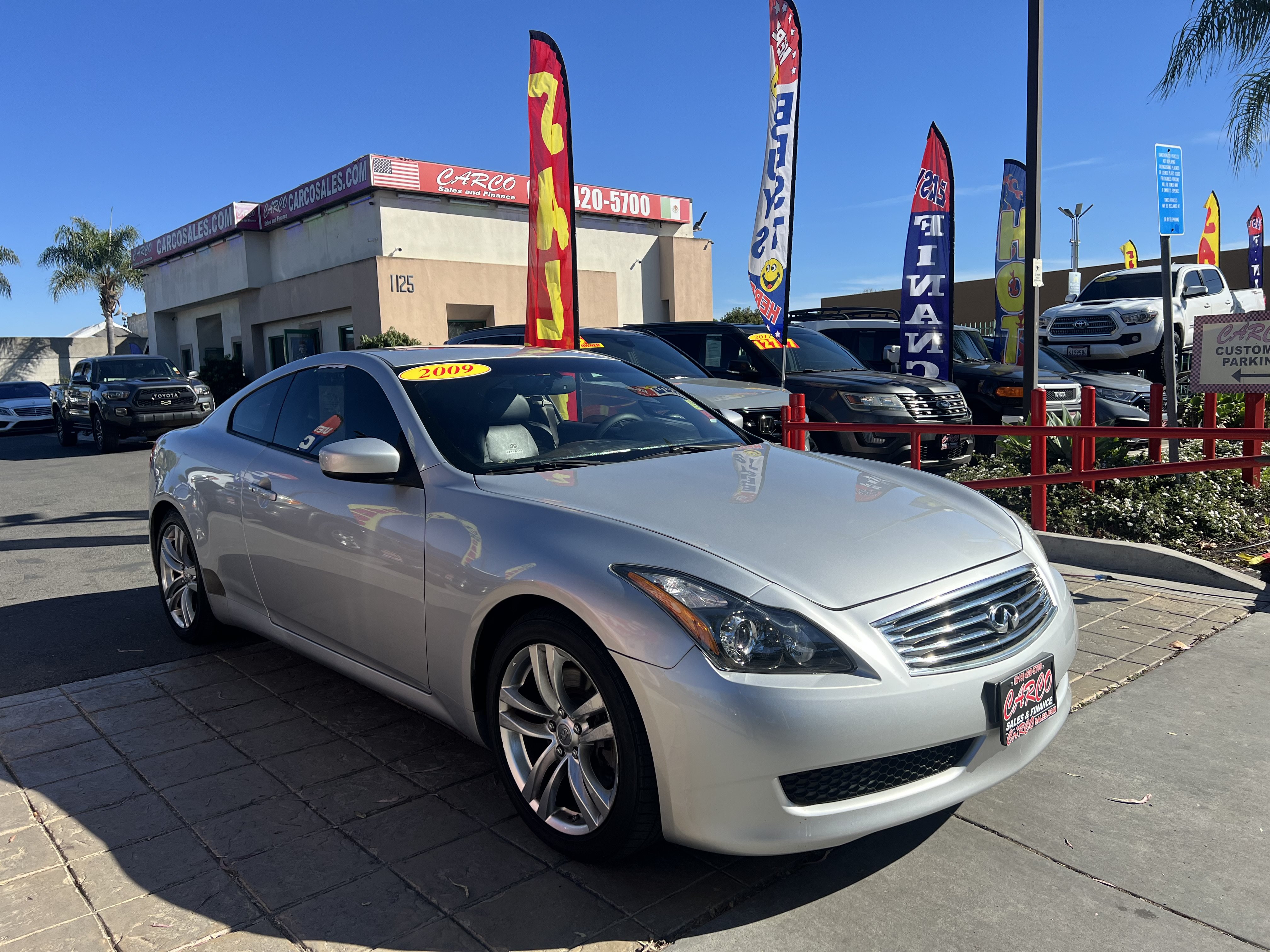 Used 2009 INFINITI G37 Journey w/ Premium Pkg RWD image 2