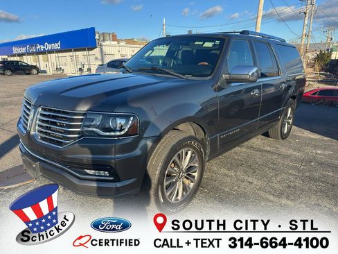 Used 2017 Lincoln Navigator L Select image 1