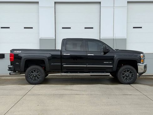 Used 2015 Chevrolet Silverado 2500 LTZ w/ Duramax Plus Package AWD/4WD image 6