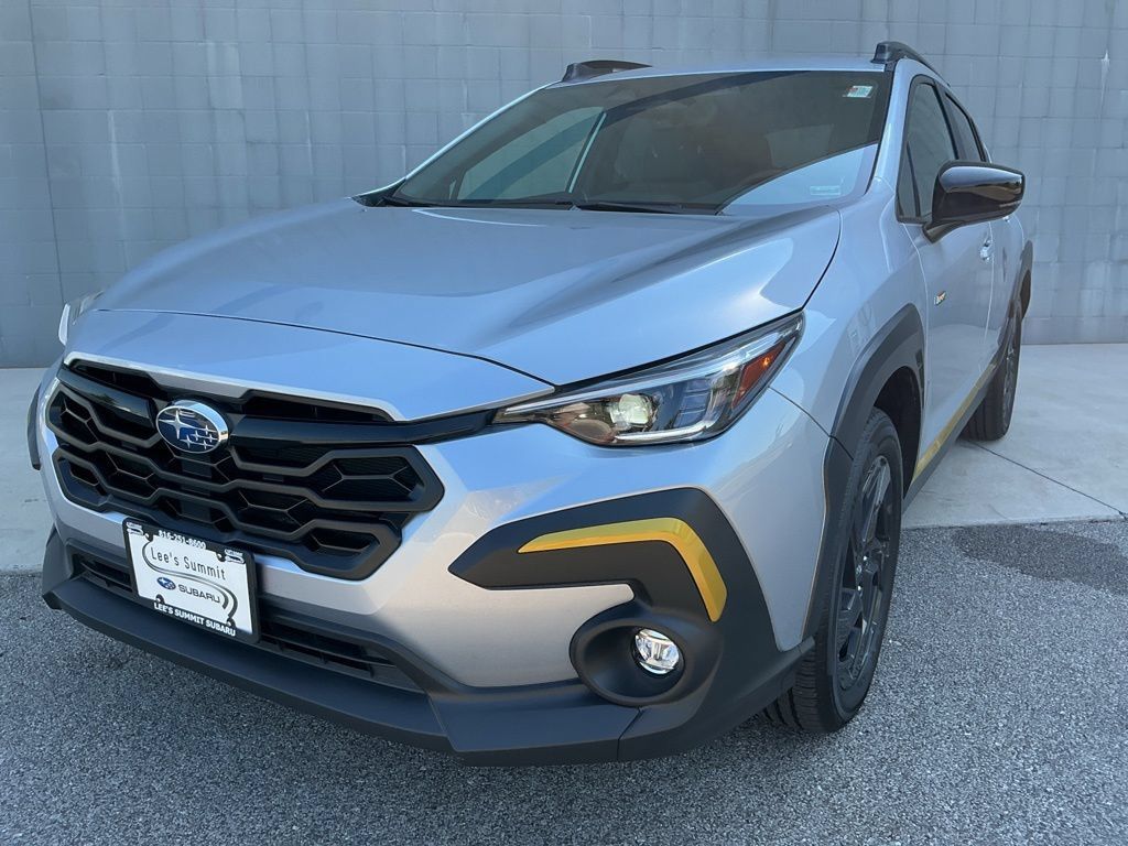 Used 2025 Subaru Crosstrek 2.5i Sport AWD/4WD image 3