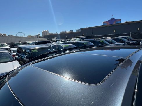 Used 2019 BMW X7 xDrive50i w/ M Sport Package image 8