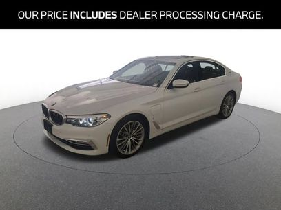 Used 2018 BMW 530e xDrive w/ Premium Package 2