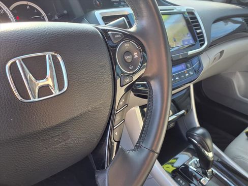 Used 2016 Honda Accord EX-L image 11