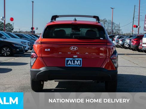 Used 2025 Hyundai Kona SEL image 5