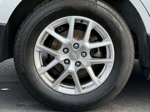 Used 2022 Chevrolet Equinox LT image 10