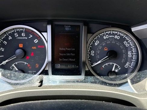 Used 2021 Toyota Tacoma SR5 RWD image 6