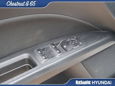 Used 2018 Ford Fusion SE w/ Fusion SE Technology Package FWD image 21