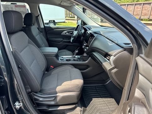Used 2019 Chevrolet Traverse LT AWD/4WD image 28