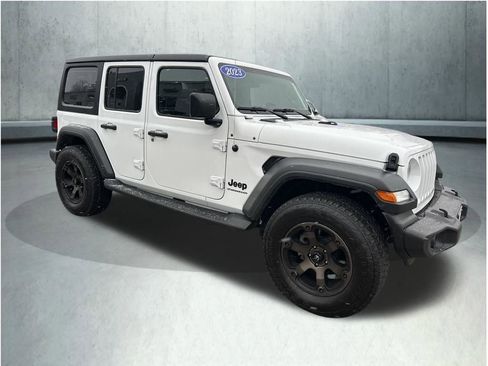 Used 2023 Jeep Wrangler Sport image 9