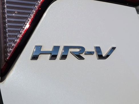 Used 2018 Honda HR-V EX image 29