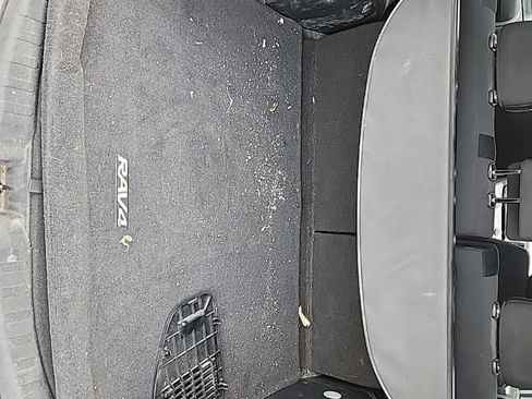 Used 2013 Toyota RAV4 XLE AWD/4WD image 21