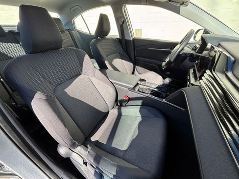 Used 2025 Toyota Camry LE image 36