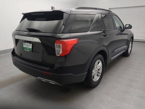 Used 2023 Ford Explorer XLT w/ Equipment Group 202A image 9