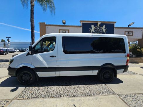 Used 2016 Mercedes-Benz Sprinter 2500 image 8