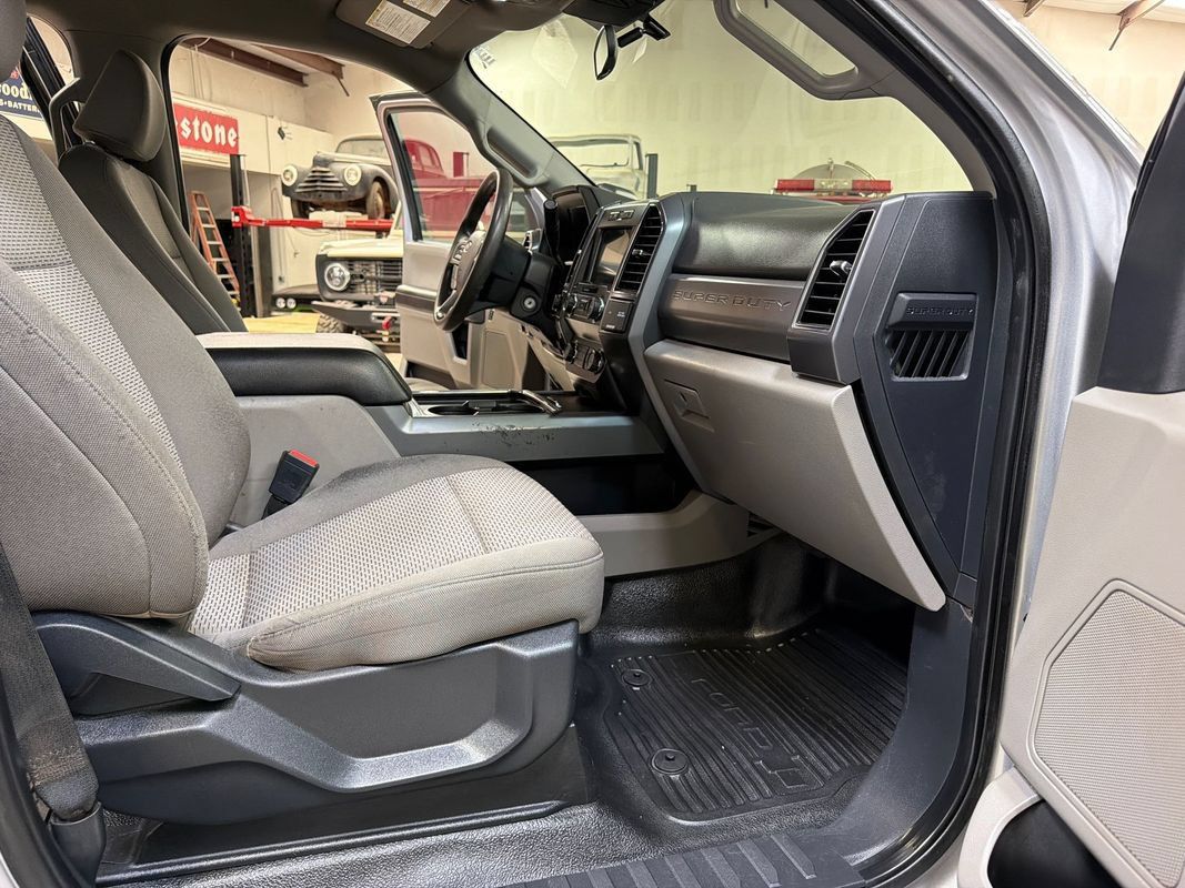 Used 2022 Ford F350 XLT AWD/4WD image 33