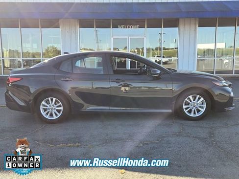 Used 2025 Toyota Camry LE w/ Convenience Package image 2