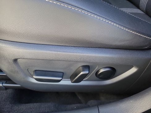 Used 2024 MAZDA CX-50 AWD 2.5 S w/ Premium Package image 15