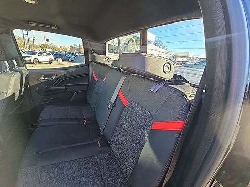 Used 2023 Chevrolet Colorado Z71 image 27