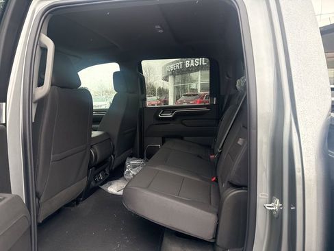 New 2026 GMC Sierra 2500 SLE w/ SLE Value Package; image 10