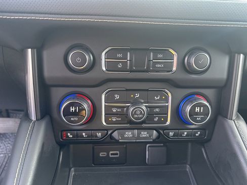 Certified 2024 Chevrolet Tahoe Premier w/ Advanced Technology Package image 21