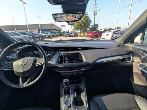 Used 2019 Cadillac XT4 Premium Luxury FWD image 8
