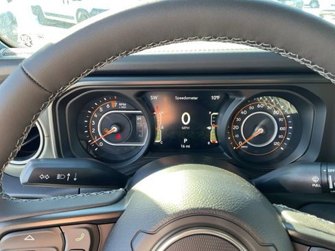 New 2026 Jeep Gladiator Mojave AWD/4WD image 27