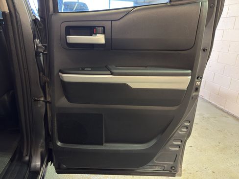 Used 2016 Toyota Tundra SR5 AWD/4WD image 23