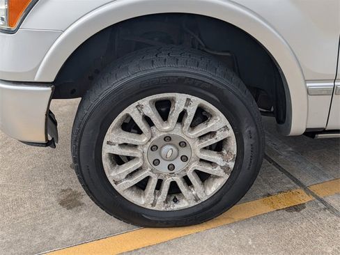 Used 2011 Ford F150 Platinum image 9