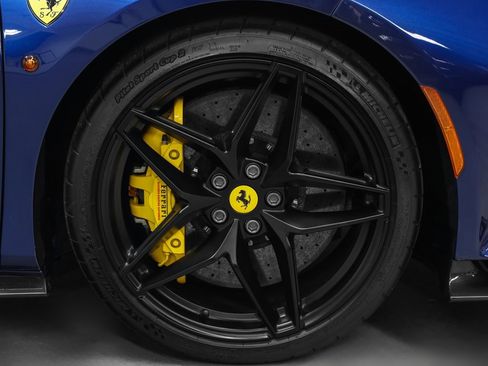 Certified 2020 Ferrari 488 Pista Spider image 14