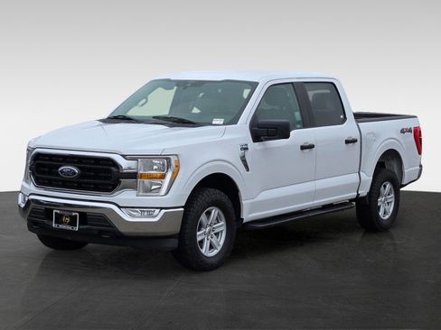 Used 2021 Ford F150 XLT w/ Trailer Tow Package image 8