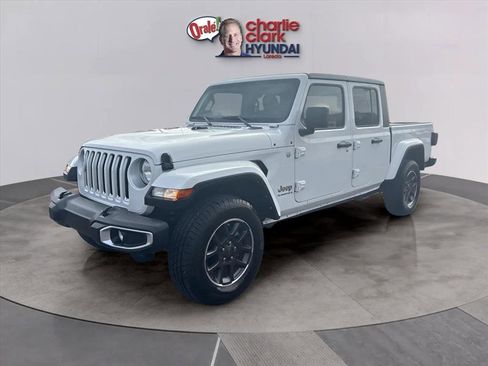 Used 2023 Jeep Gladiator Overland image 1