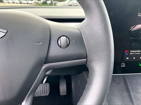 Used 2023 Tesla Model 3 Standard Range RWD image 21