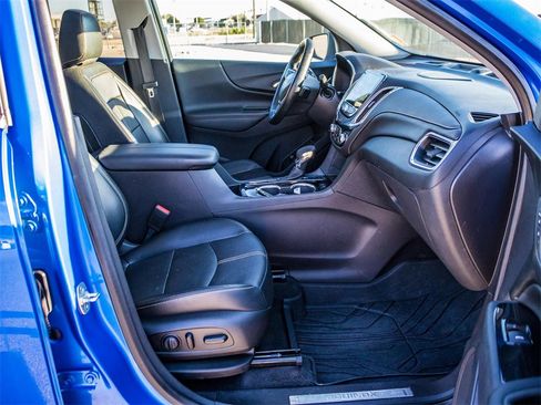 Used 2024 Chevrolet Equinox Premier image 12