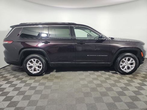 Used 2022 Jeep Grand Cherokee L Limited image 3