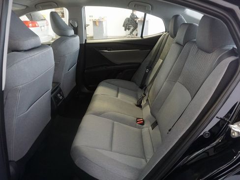 Used 2025 Toyota Camry LE image 20