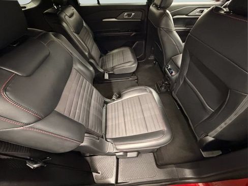 Used 2025 Ford Explorer ST-Line AWD/4WD image 23