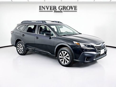 Used 2021 Subaru Outback Premium AWD/4WD image 3