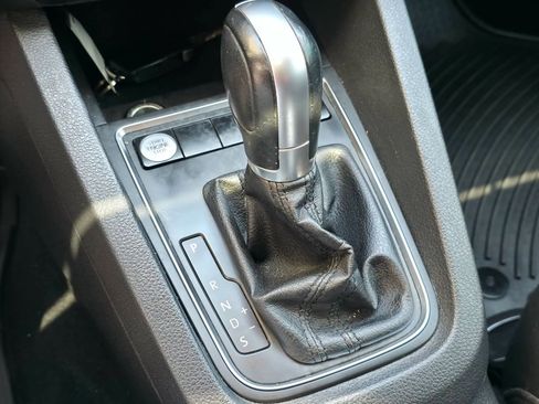 Used 2015 Volkswagen Jetta SE FWD image 26