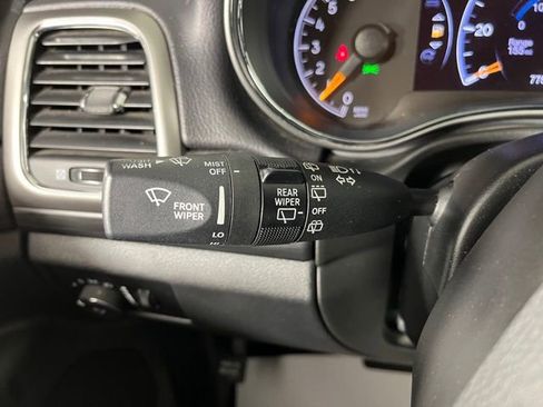 Used 2019 Jeep Grand Cherokee Altitude AWD/4WD image 23