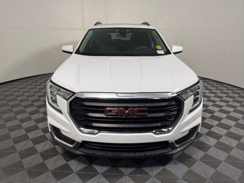 Used 2022 GMC Terrain SLE w/ Driver Convenience Package image 10