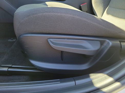 Used 2025 Kia K4 FWD image 17
