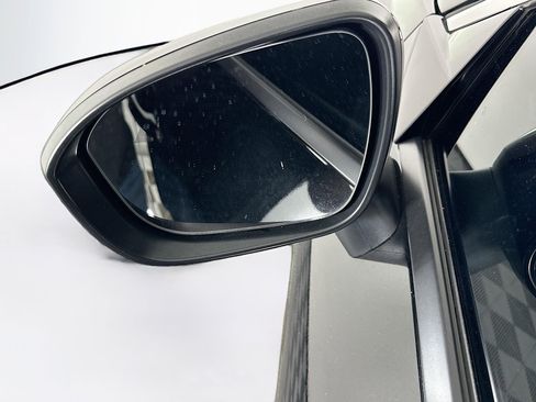 Used 2021 Nissan Rogue SL image 16