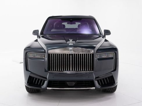 Used 2026 Rolls-Royce Cullinan AWD/4WD image 8